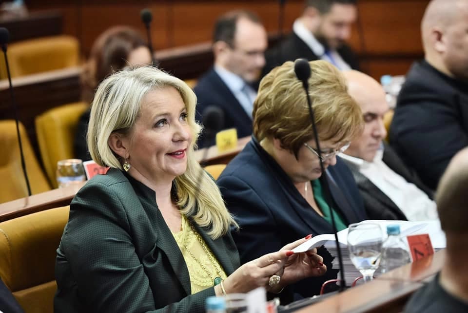 Oglasila se Kutlešić-Stević: Potpuno sam odgovorna, na vikendicu sam otišla kako ne bih ugrozila nikoga