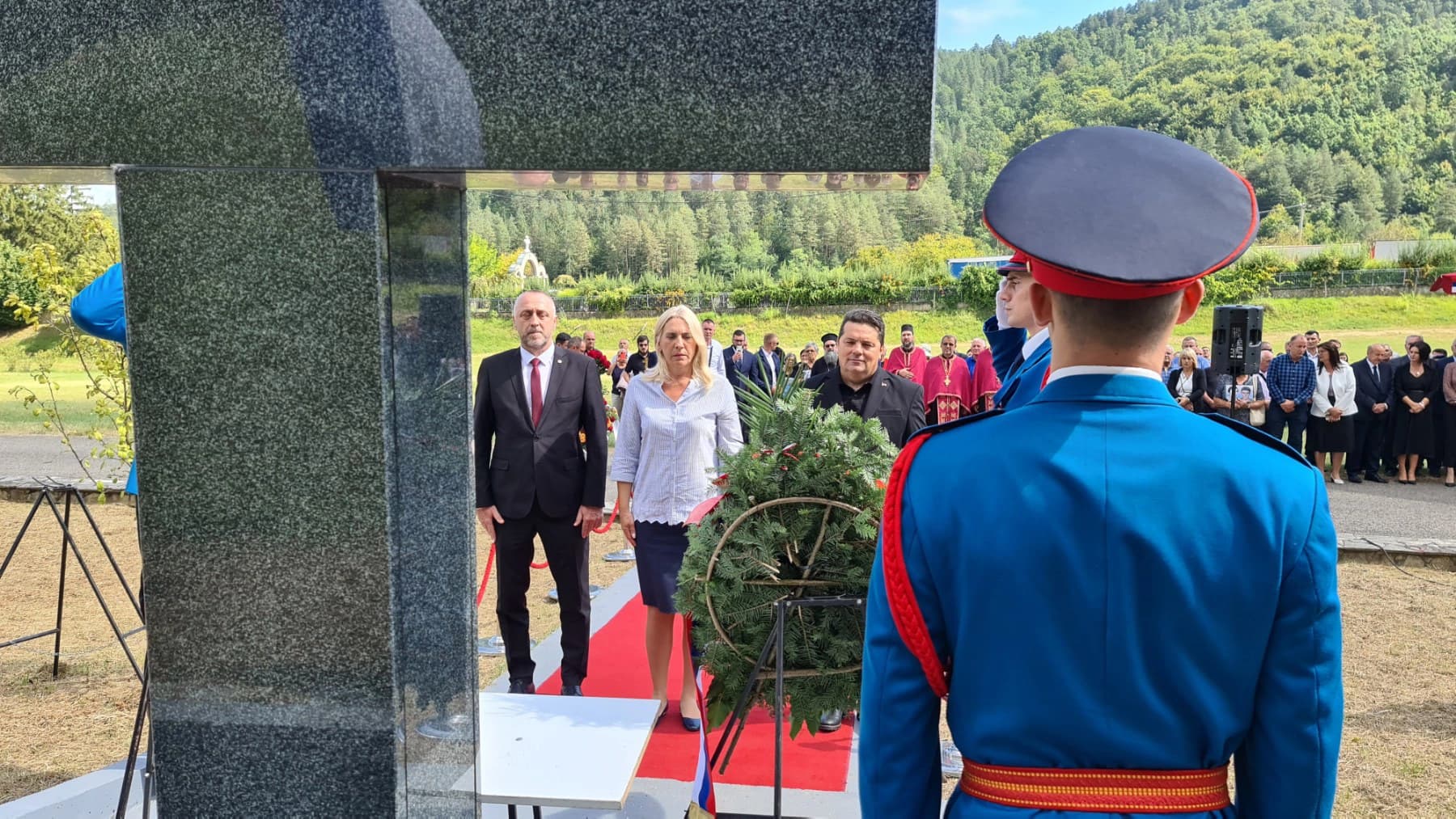 Ozren: Obilježavanje Dana poginulih i nestalih; Prisustvuju Stevandić i Cvijanovićeva