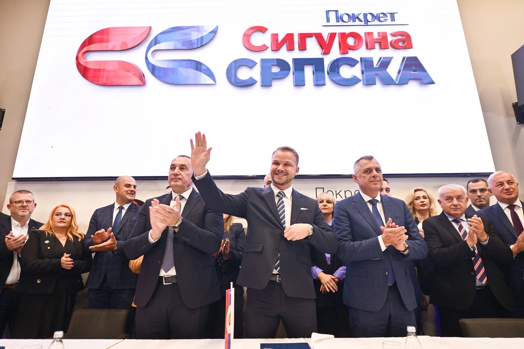 Poslanik Dragan Galić pristupio pokretu Draška Stanivukovića