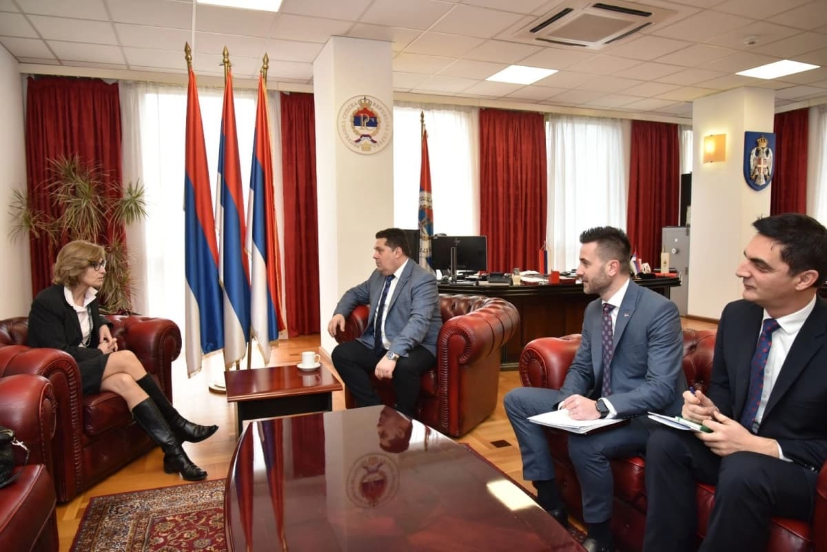 Predsjednik Stevandić razgovarao sa ambasadorkom Austrije u Bosni i Hercegovini