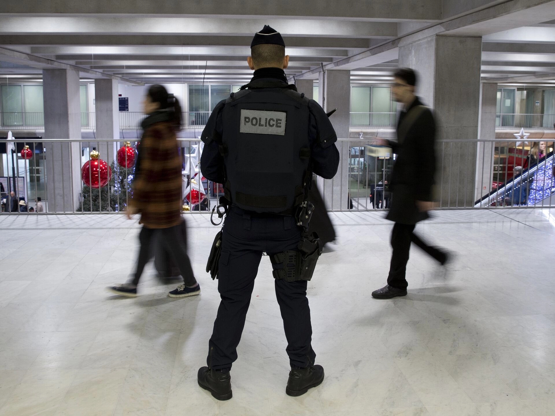 Raste pritisak u Francuskoj: Oko 80.000 žandarma i policajaca biće mobilisano 10. septembra