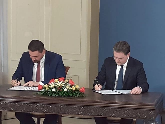 Sastanak u Beogradu: Klokić i Selaković potpisali Memorandum o saradnji vlada Srbije i Srpske