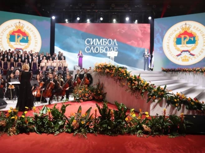 Srpska ponosno i veličanstveno slavi Dan Republike – održana svečana akademija i prijem (FOTO/VIDEO)