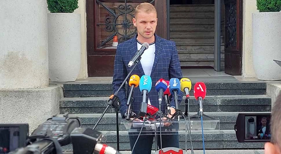 Stanivuković pred radnicima Gradske uprave: Odbornici moraju da se plaše kakve odluke donose