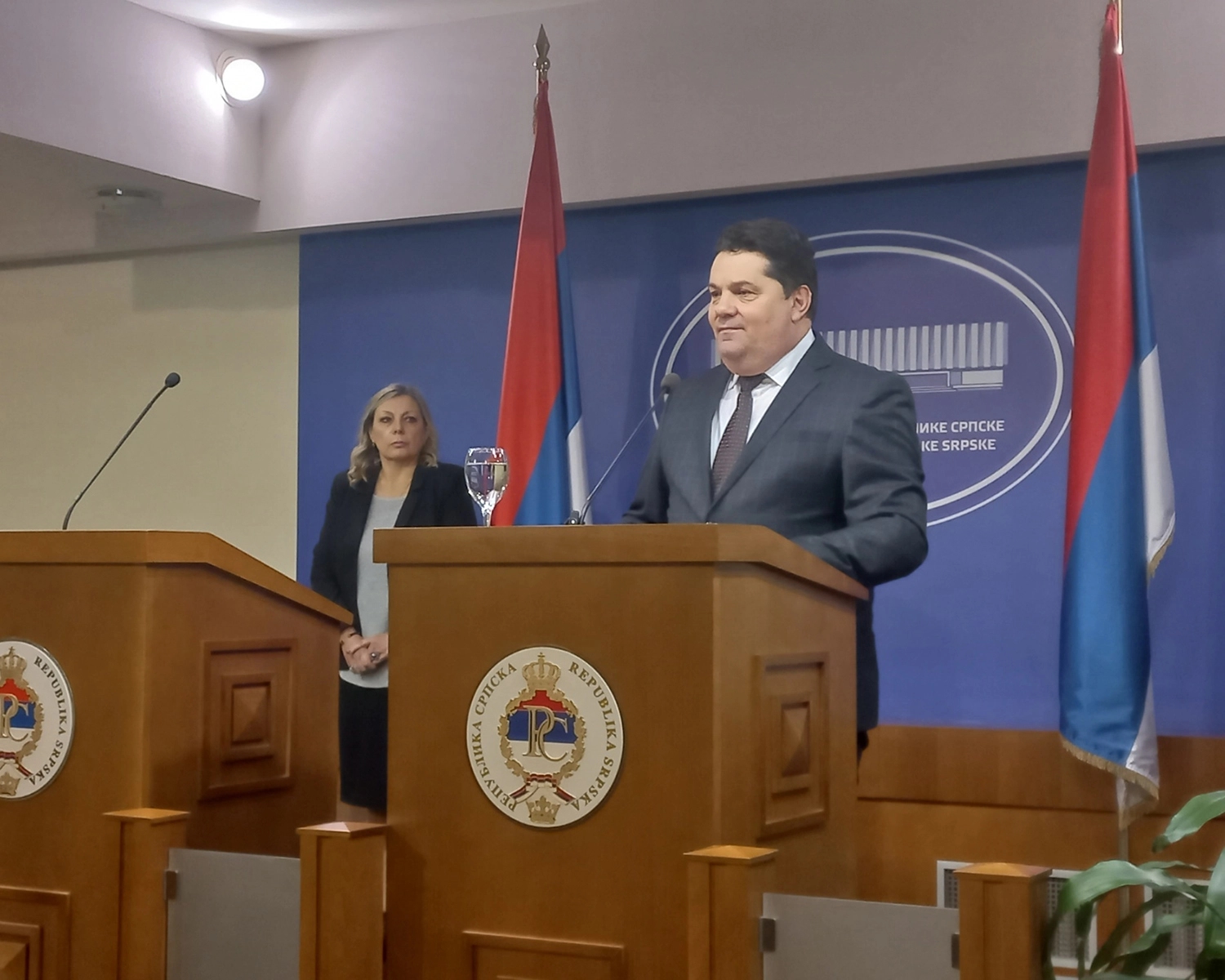 Stevandić: Republika Srpska treba sama da izdaje sertifikate