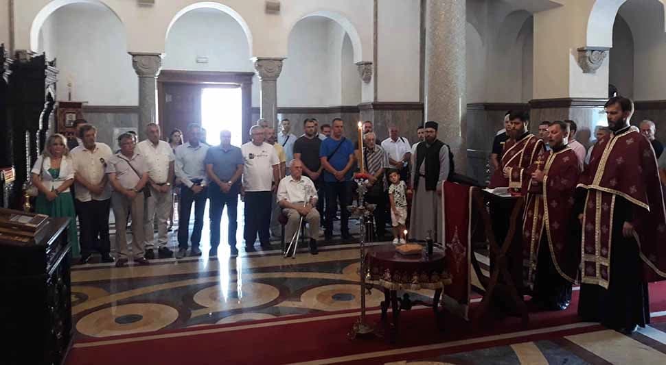 U Banjaluci služen parastos za srpske žrtve u “Oluji”: “Hrvati danas slave, a mi opet tugujemo”