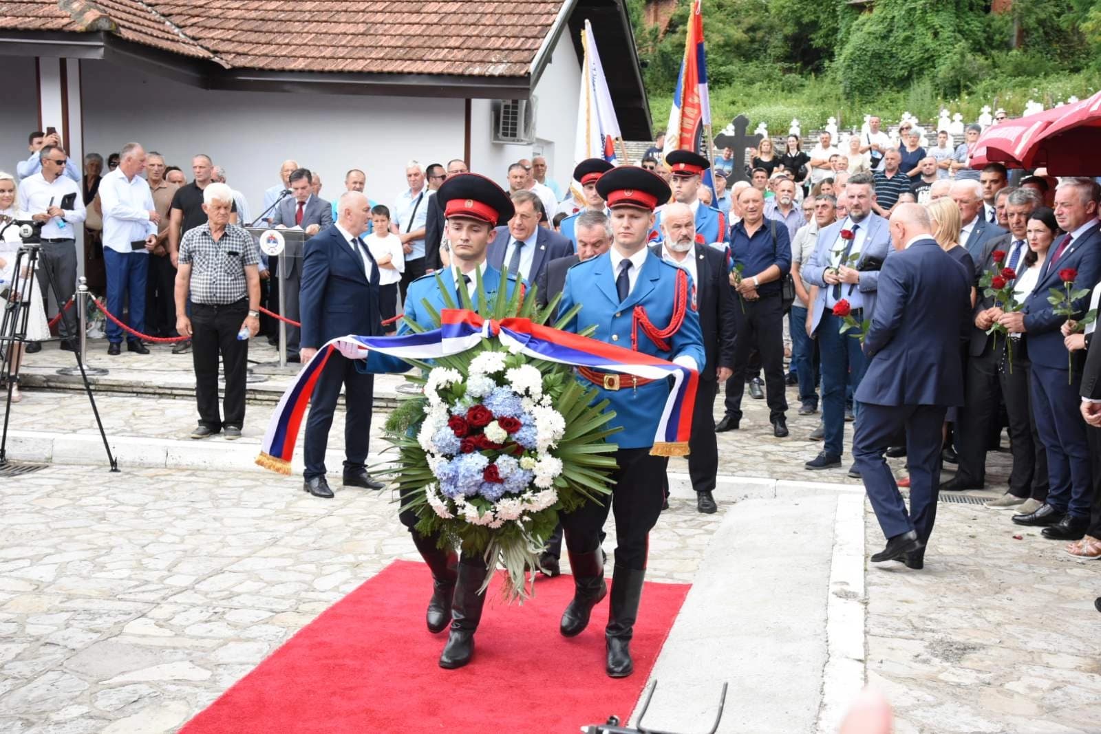 U Bratuncu obilježeno 30 godina od zločina nad srpskim narodom u srednjem Podrinju i Birču