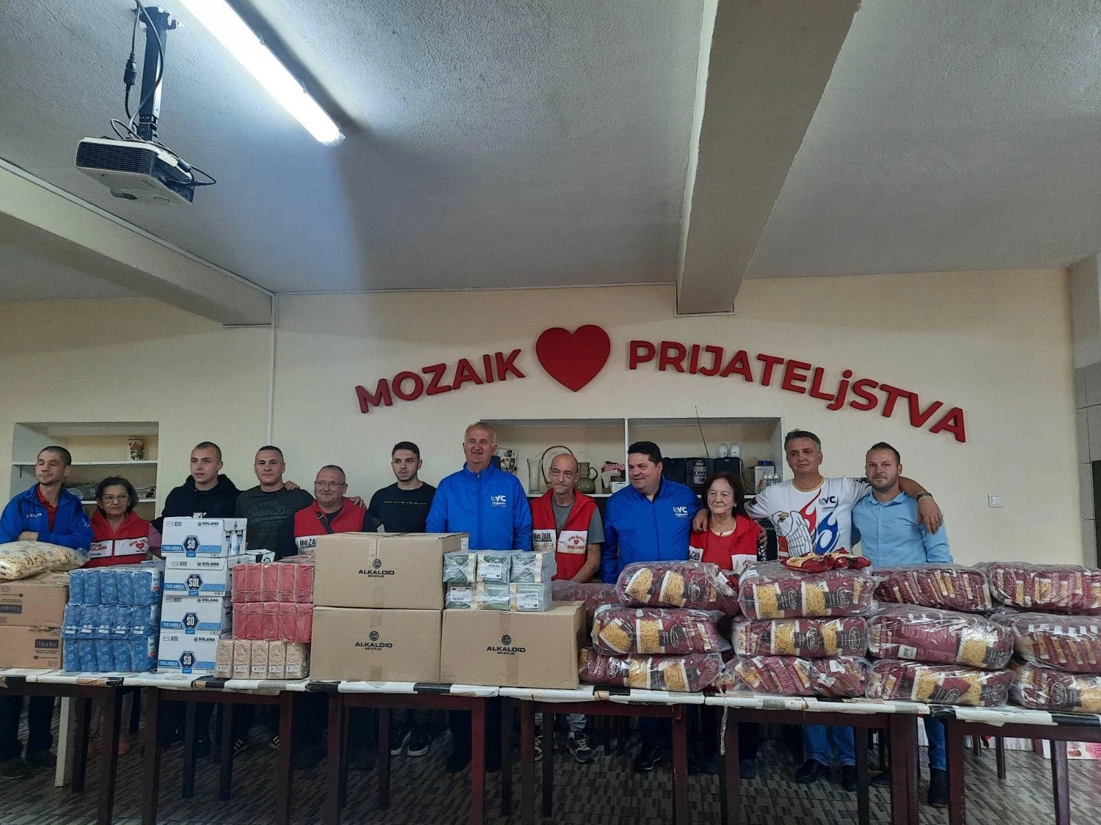 Ujedinjena Srpska uručilla pomoć “Mozaiku Prijateljstva”