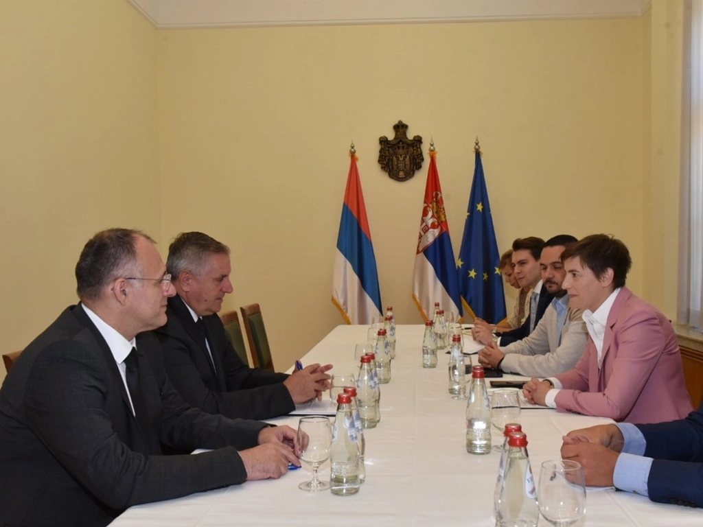 Višković i Brnabić: Međusobna podrška snabdijevanju proizvodima bitnim za građanstvo