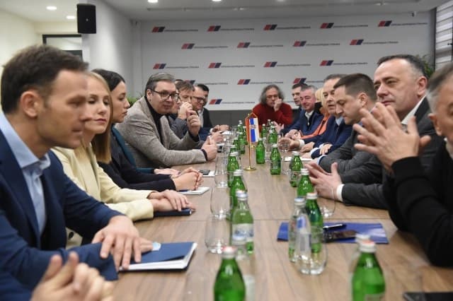 Vučić: “Na izbore izlazimo sa posebnim listama”; Dačić: “Mi imamo samo jednog kandidata”