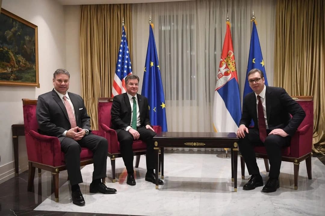 Vučić se sastao sa američkim izaslanikom za Zapadni Balkan Gabrielom Escobarom