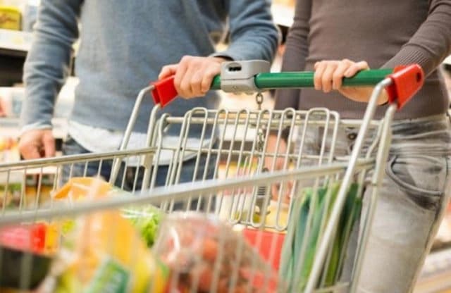 Za godinu u BiH poskupjeli brojni artikli: Podivljale cijene brašna, mesa, mlijeka…