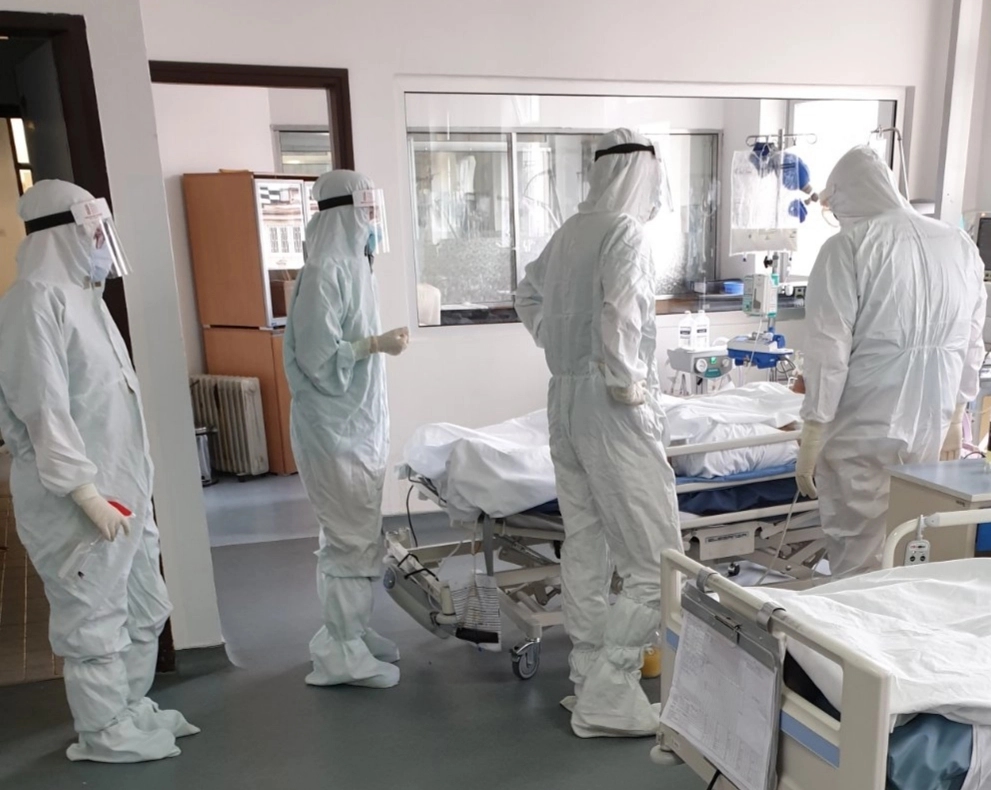 Za sedam dana 66 žrtava: Korona virus puni bolnice u Srpskoj, kliničke slike oboljelih sve teže