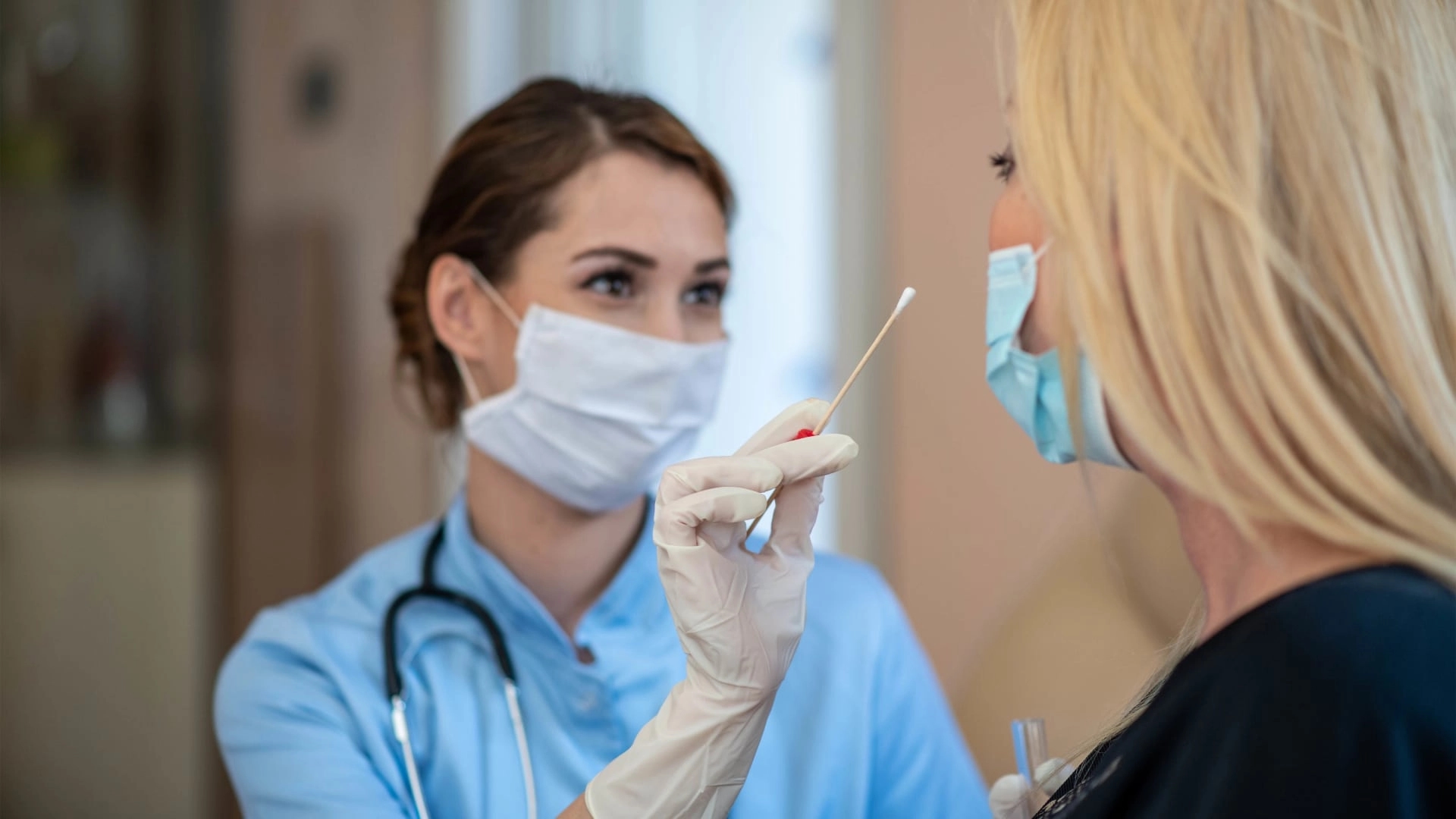 Zaraza ponovo prijeti: U BiH 908 pozitivnih na korona virus, preminula 21 osoba