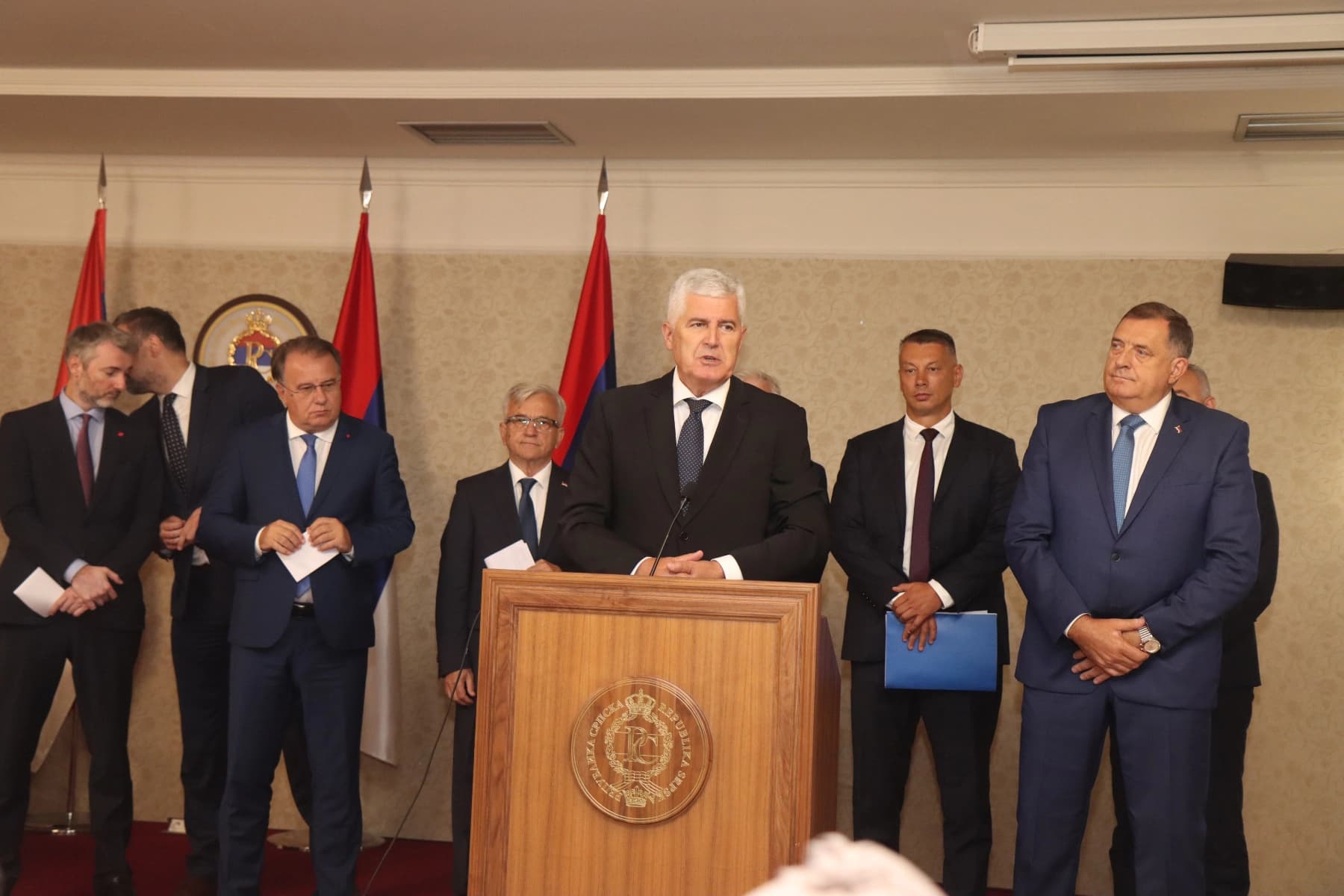 Zašto su politički dogovori u BiH nestabilni?