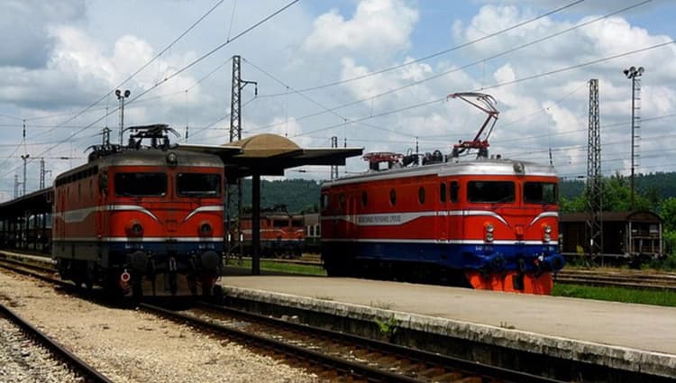 ŽRS privele kraju nacrt sistematizacije radnih mjesta: Pojedinima samo prekvalifikacija čuva posao